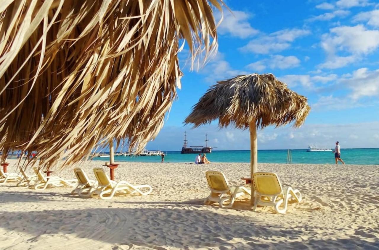Sol Caribe Suites - Playa Los Corales - Beach Club, Wifi, Swimming Pool Пунта Кана Екстериор снимка